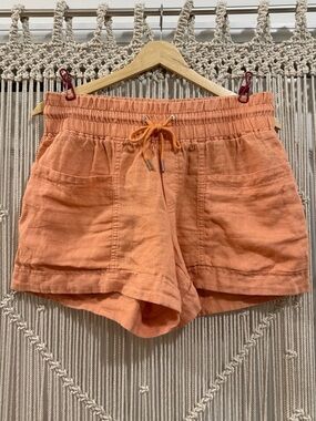 Athleta Cabo 4” Linen Shorts in Peach